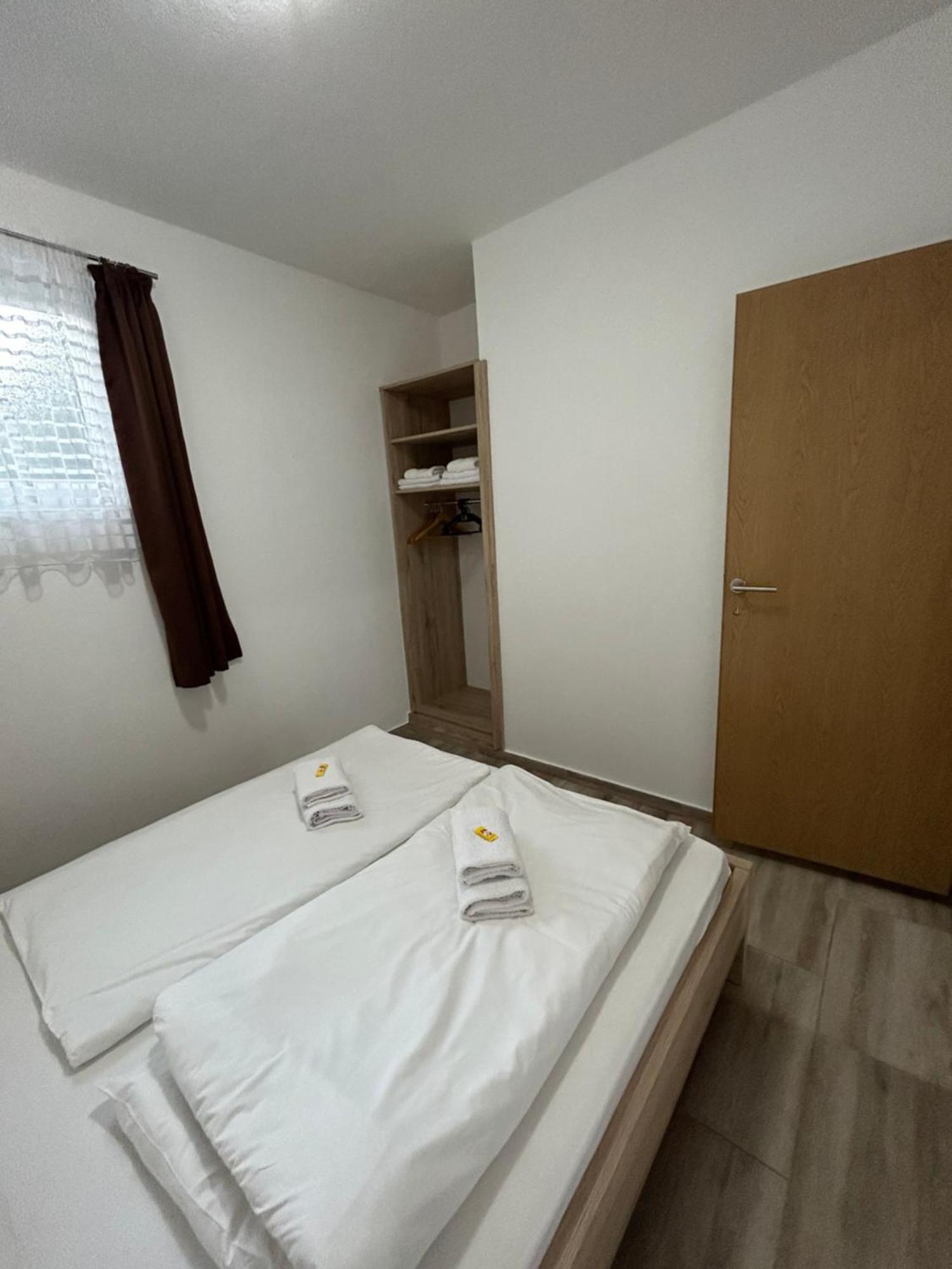 B&t Apartament *