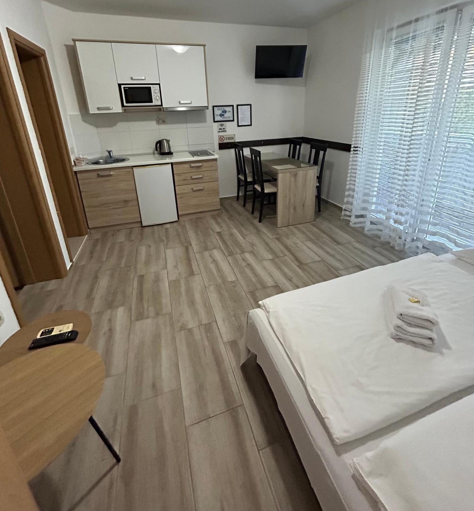 Apartament B&t *